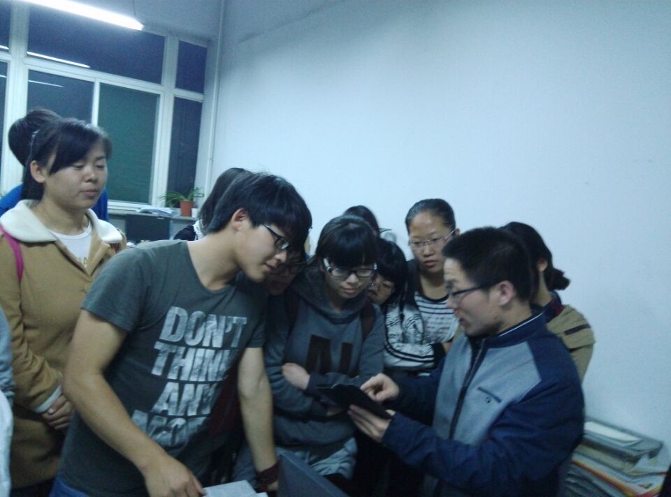 苏老师讲授手机拍照技巧