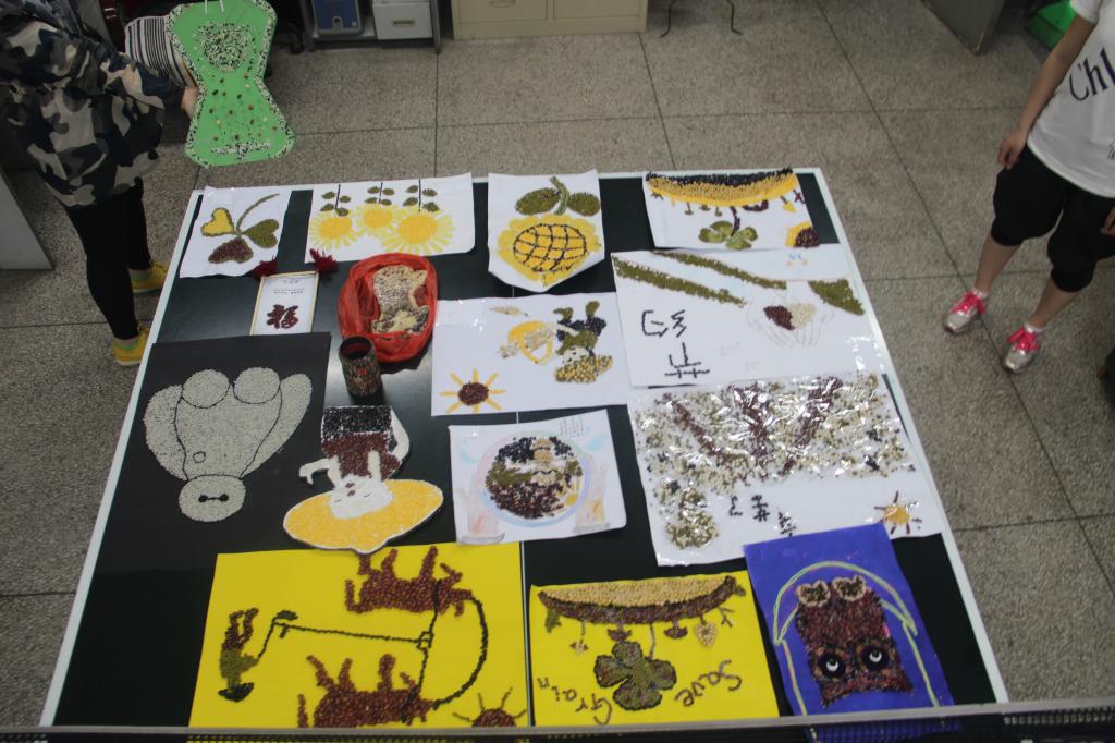 我们各班同学上交作品